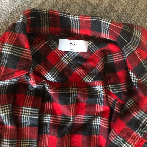 Aritzia flannel button up - Picture 3 of 4